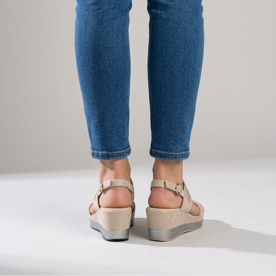 Bianca Lombardi | Cómoda sandalia de cuña para mujer