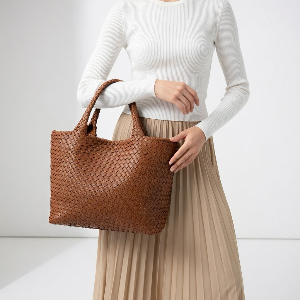 Bianca Lombardi | Bolso de mano trenzado: elegancia atemporal