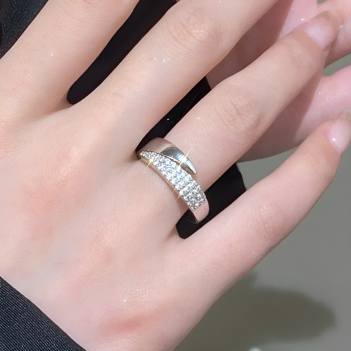 Bianca Lombardi | Anillo elegante, cómodo y atemporal, de estilo femenino