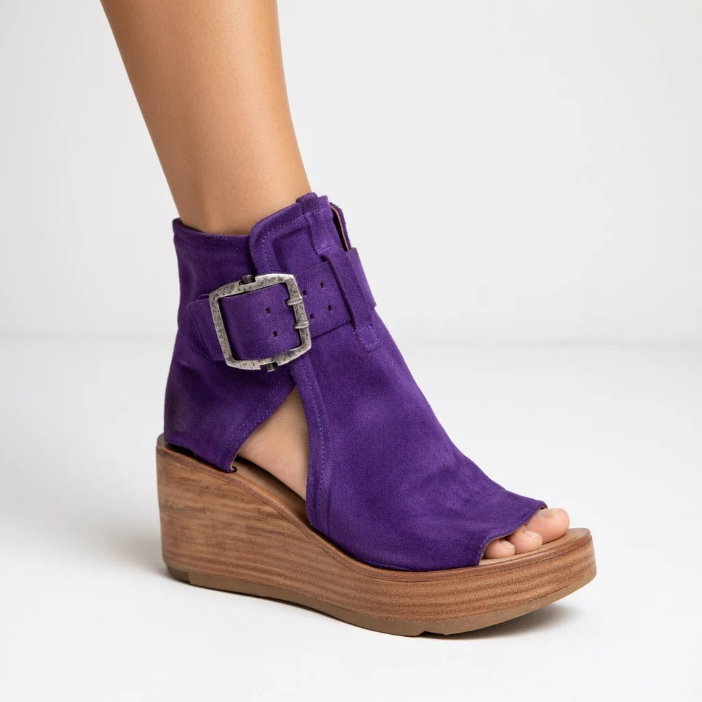 Bianca Lombardi |Botines de cuña abiertos de estilo moderno